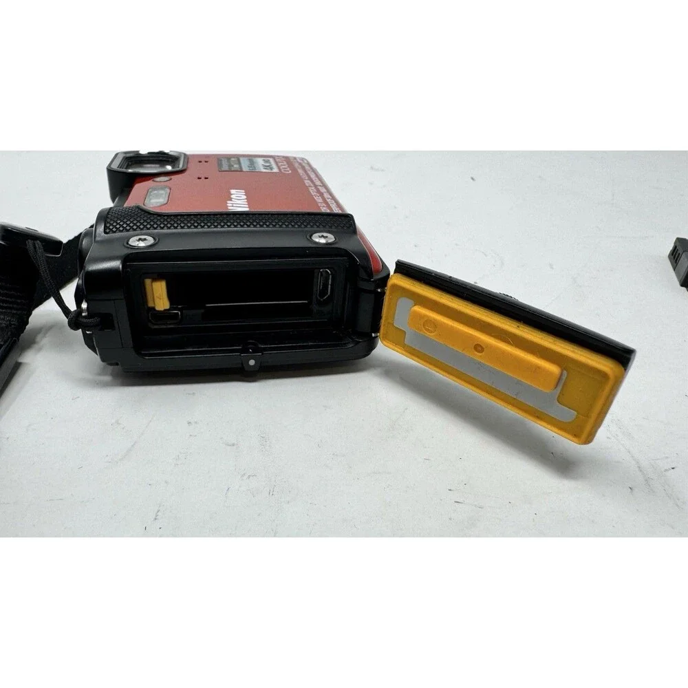 Nikon COOLPIX W300 16MP Compact Digital Camera Orange For parts-Doesnt Power on
